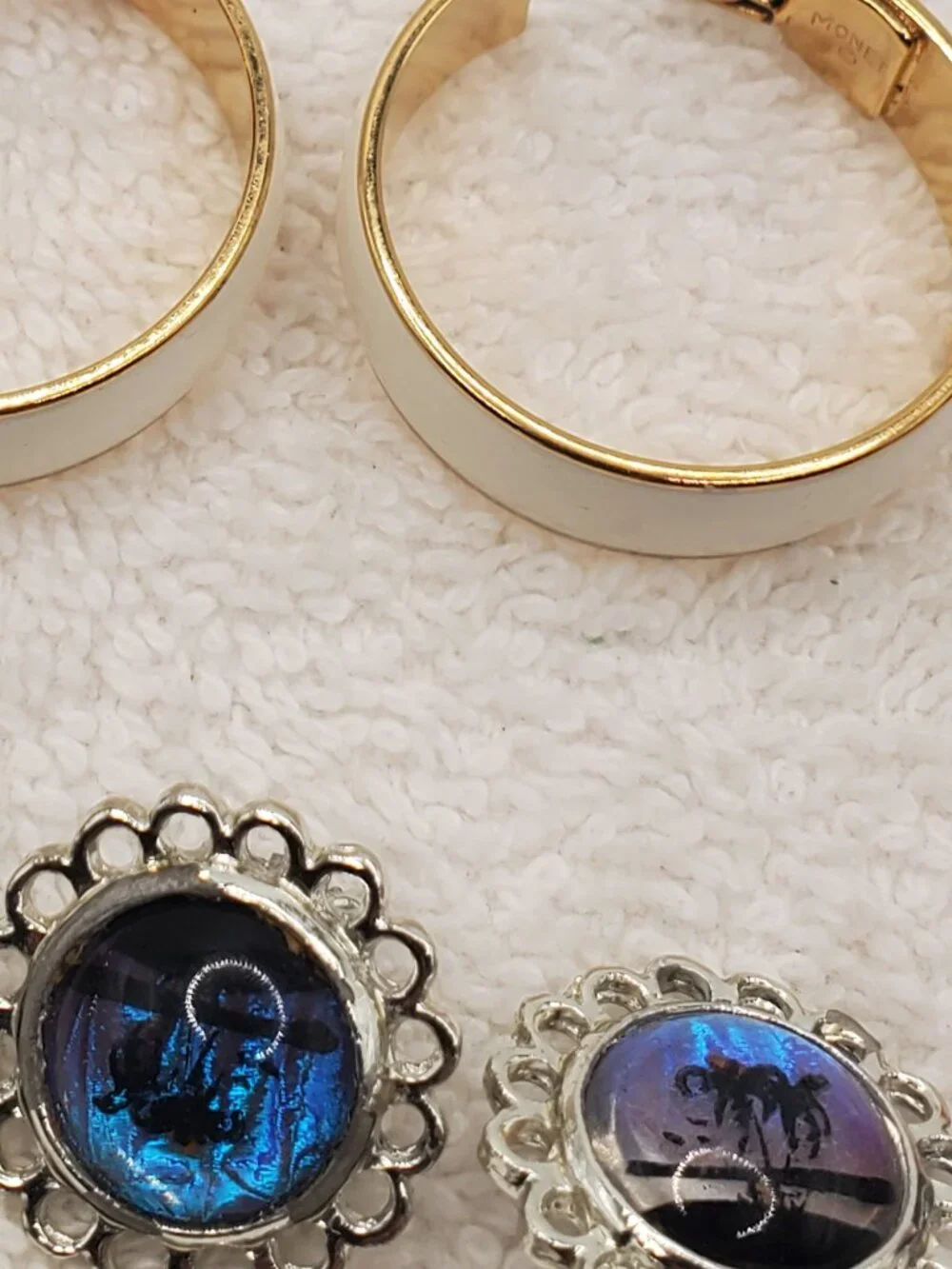8 Pair of clip on Earrings, items # B-2142-2149, wt. 82 grams.
